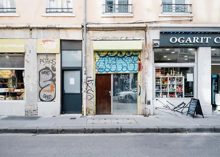 In | Sejour Calme Dans Un Quartier Vivant Lyon