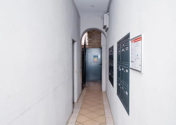 In | Sejour Calme Dans Un Quartier Vivant *